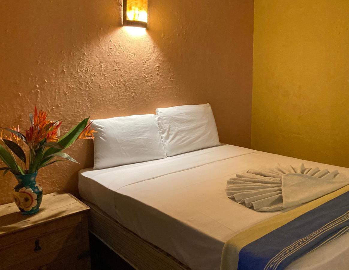 Hotel Arcoiris プエルト・エスコンディード エクステリア 写真
